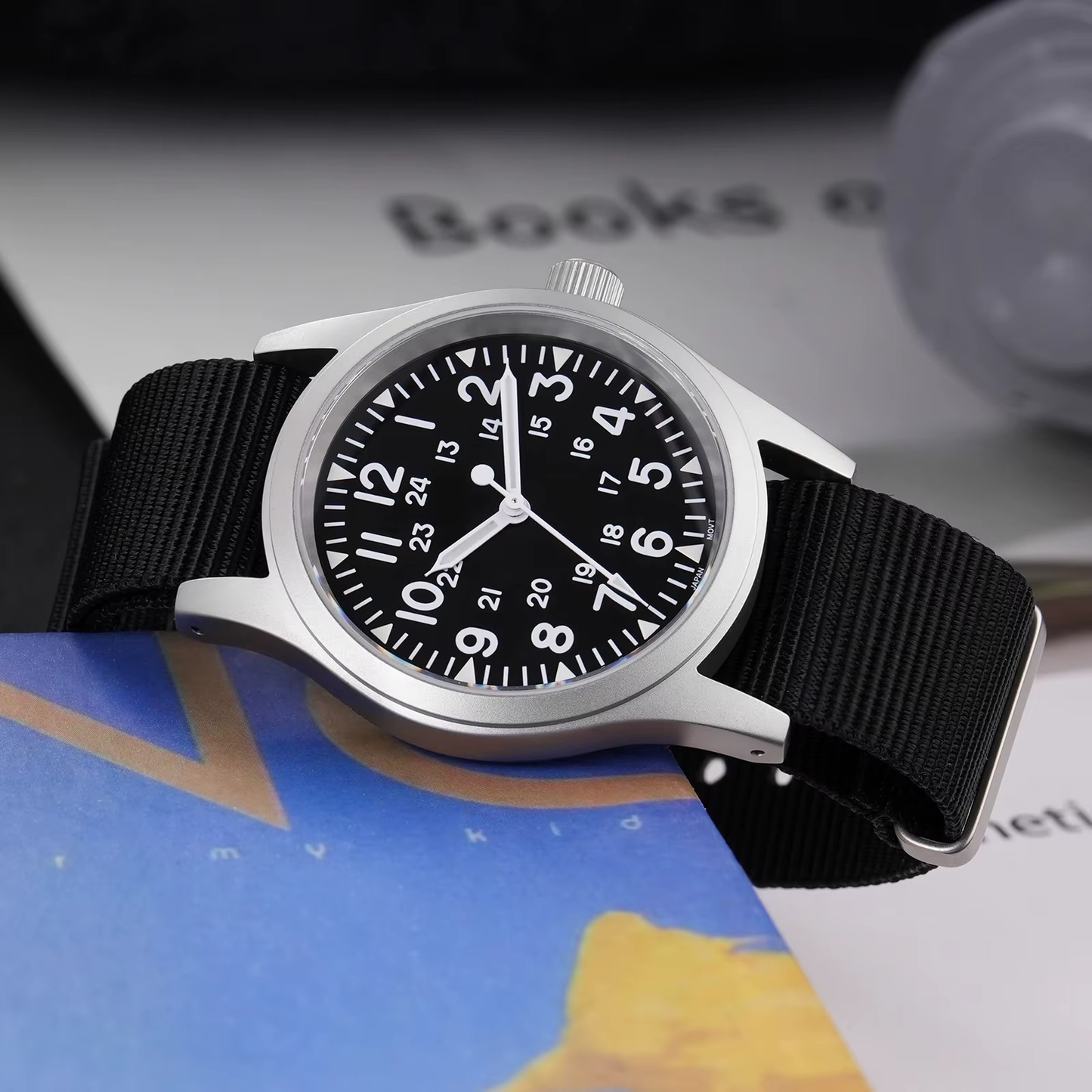 ROLF™ Astor Classic – Shadow Black Edition
