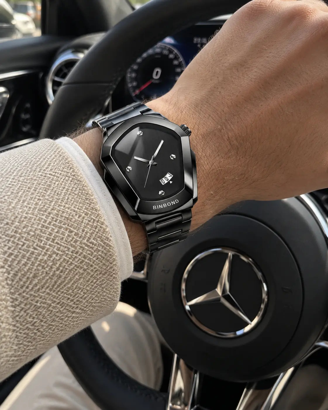 files/Relogio_BINBOND_no_volante_Mercedes-Benz.webp